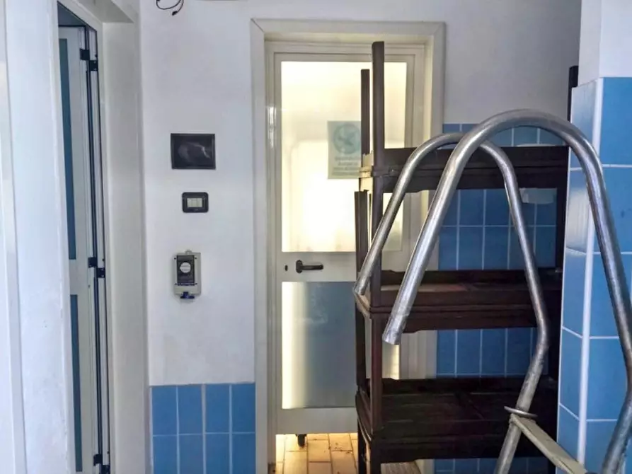 Immagine 24 di Negozio in vendita  in Via Ferdinando Neri, Aranova RM, Italia a Fiumicino