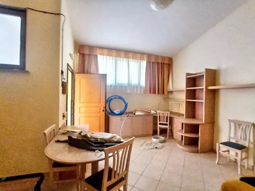 Immagine 3 di Appartamento in vendita  in Via Ferdinando Neri, Aranova RM, Italia a Fiumicino