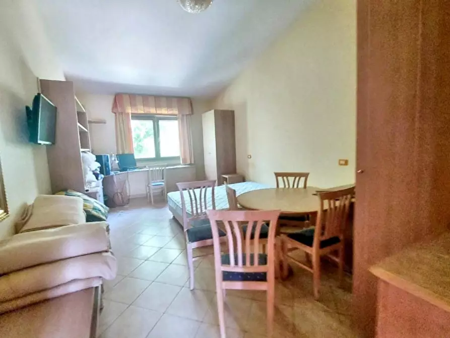 Immagine 6 di Appartamento in vendita  in Via Ferdinando Neri, Aranova RM, Italia a Fiumicino