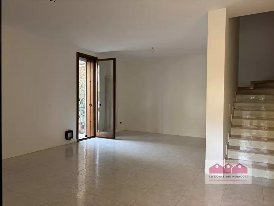 Immagine 3 di Villetta a schiera in vendita  in Via Facchinetti a Vicenza