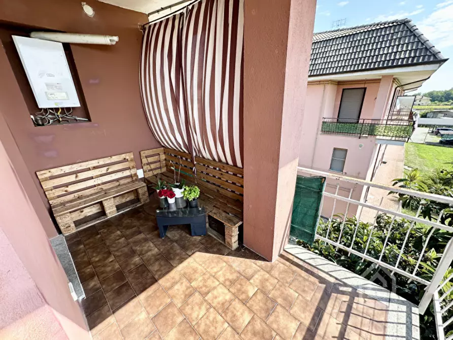 Immagine 1 di Appartamento in vendita  in Via Carpi 2/d a Rondissone