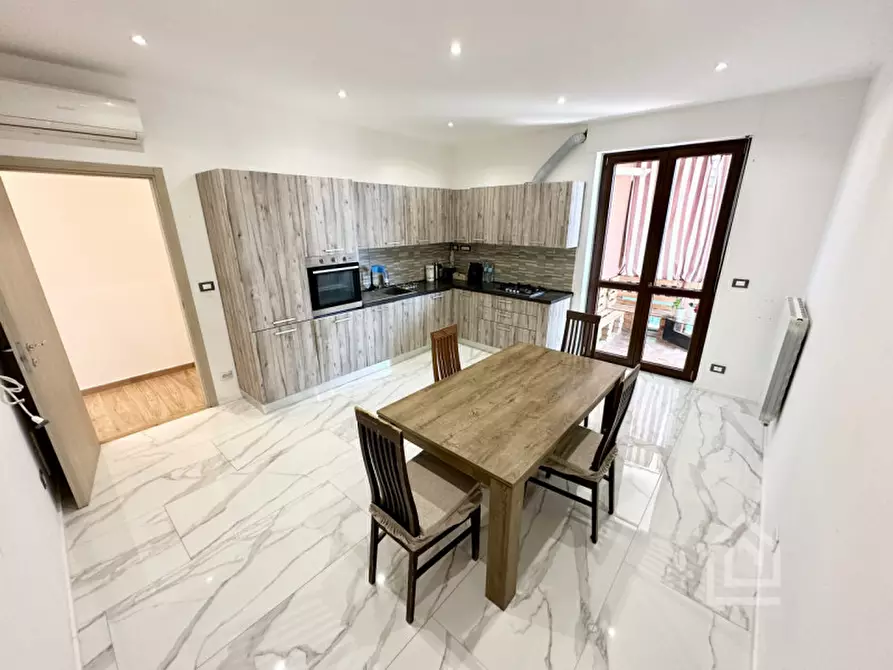 Immagine 2 di Appartamento in vendita  in Via Carpi 2/d a Rondissone