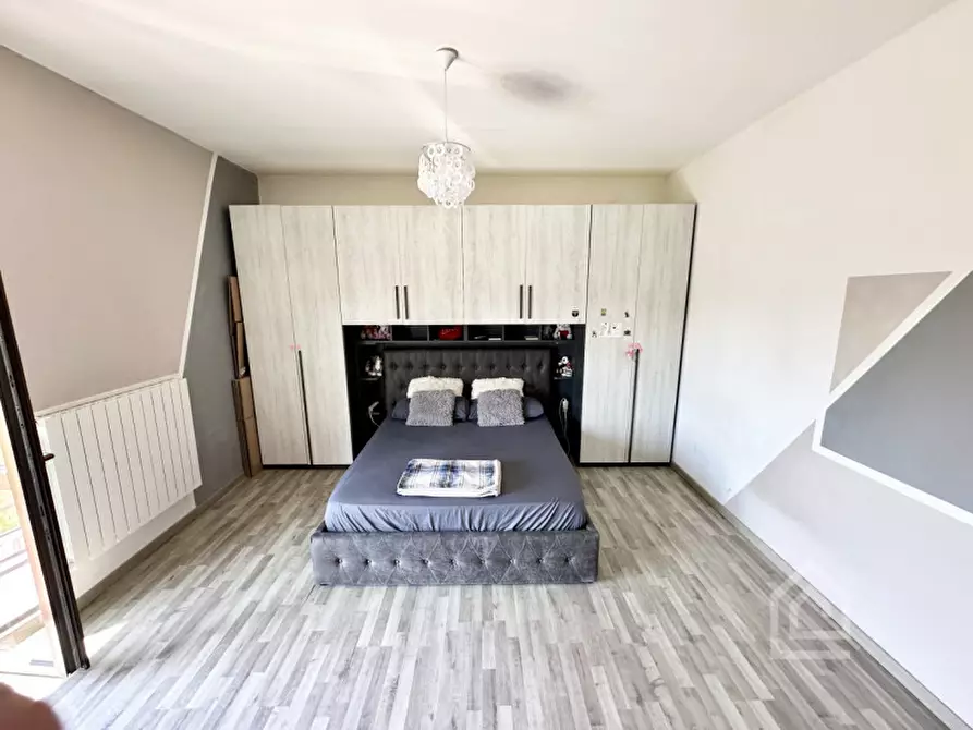 Immagine 4 di Appartamento in vendita  in Via Carpi 2/d a Rondissone