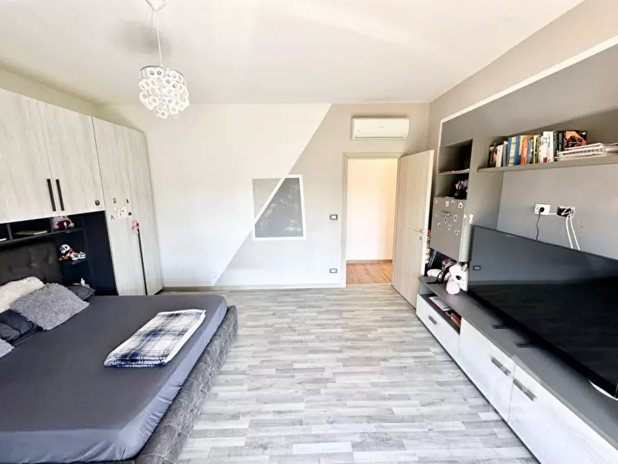 Immagine 5 di Appartamento in vendita  in Via Carpi 2/d a Rondissone