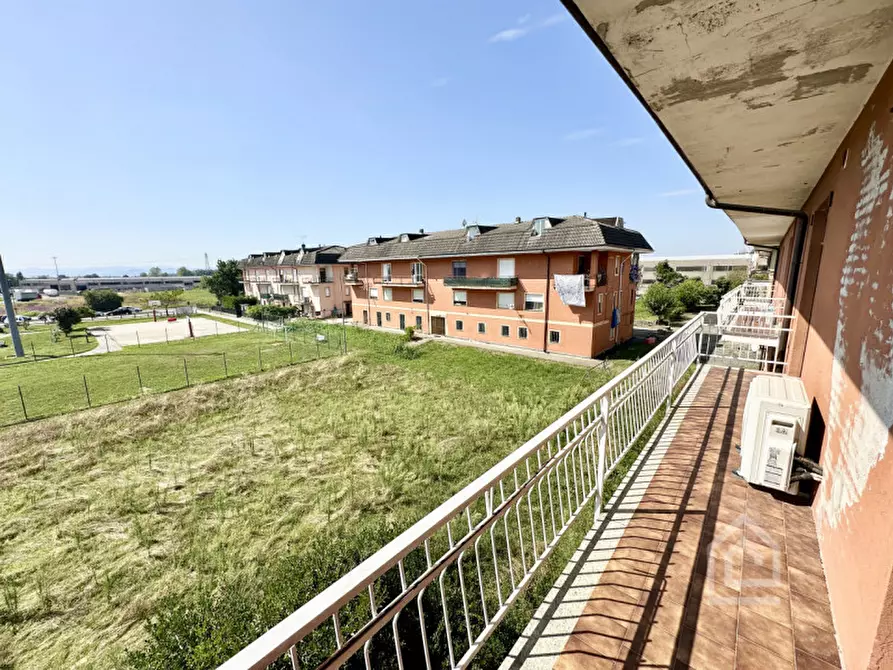 Immagine 19 di Appartamento in vendita  in Via Carpi 2/d a Rondissone