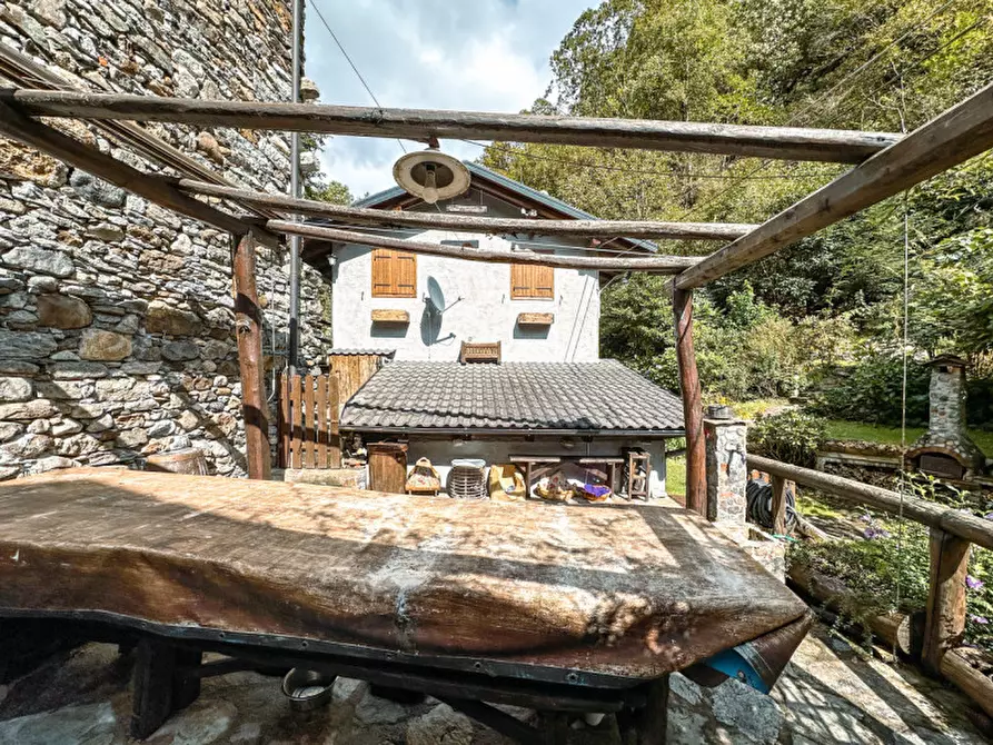 Immagine 12 di Casa indipendente in vendita  in Frazione Gabbio a Varallo