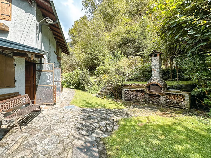 Immagine 15 di Casa indipendente in vendita  in Frazione Gabbio a Varallo