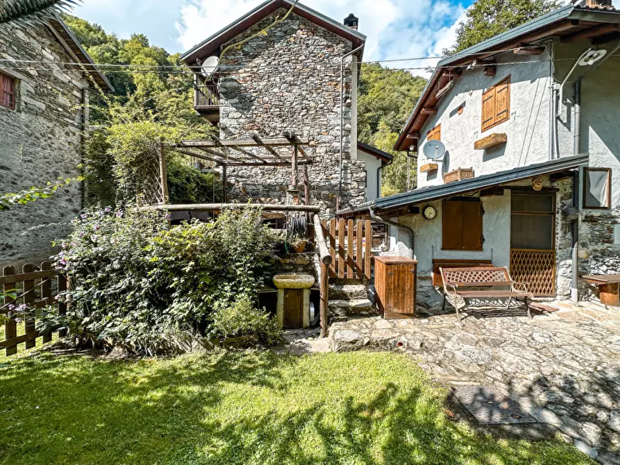 Immagine 16 di Casa indipendente in vendita  in Frazione Gabbio a Varallo