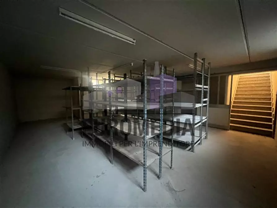 Immagine 12 di Capannone industriale in vendita  in Via A. Manzoni a Montecchio Maggiore