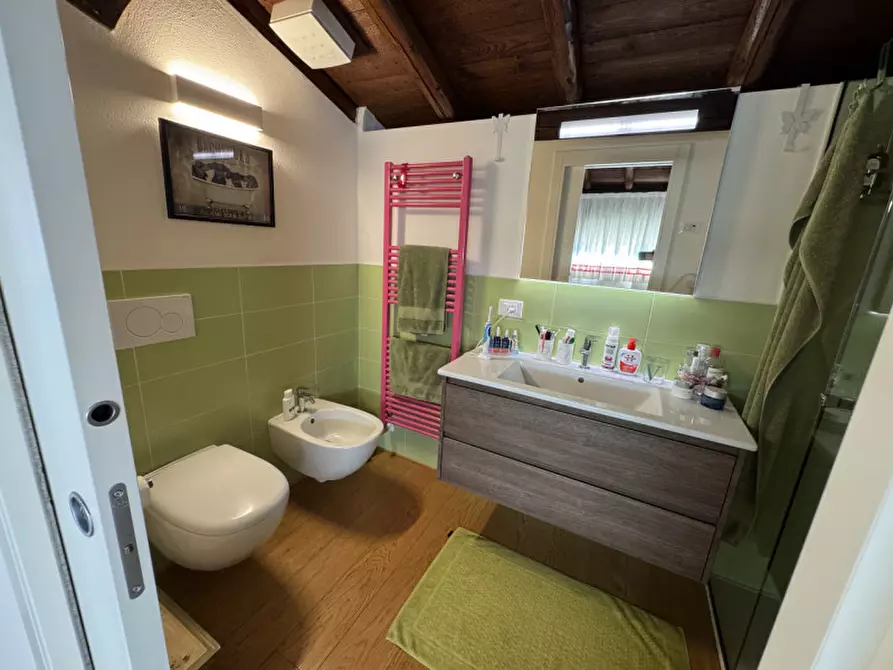 Immagine 29 di Villa in vendita  in Via Molinetto a Romano D'ezzelino