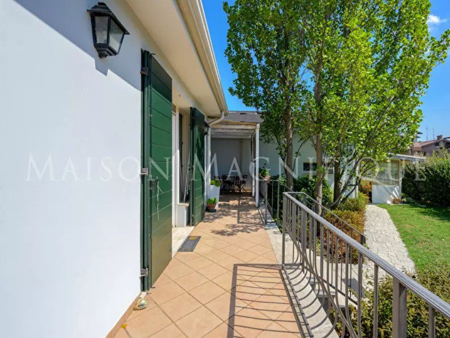 Immagine 79 di Casa bifamiliare in vendita  in Via delle Viole a Vigarano Mainarda