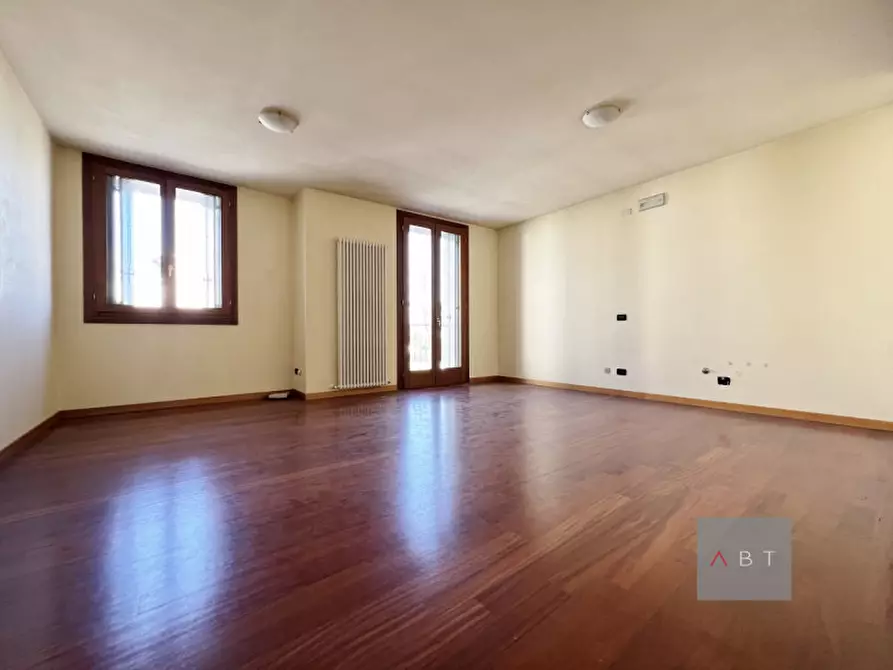 Immagine 1 di Appartamento in vendita  a San Giorgio In Bosco