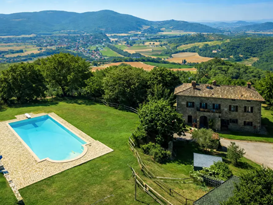 Immagine 2 di Rustico / casale in vendita  a Corciano