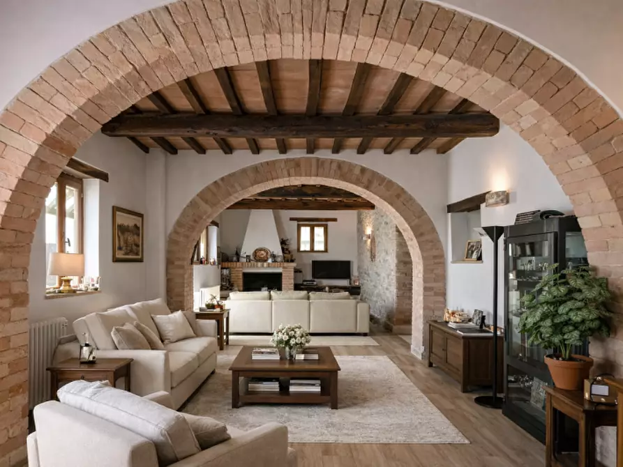 Immagine 6 di Rustico / casale in vendita  a Corciano