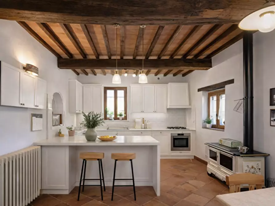 Immagine 9 di Rustico / casale in vendita  a Corciano