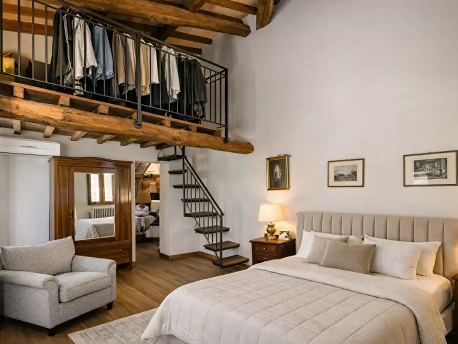 Immagine 15 di Rustico / casale in vendita  a Corciano