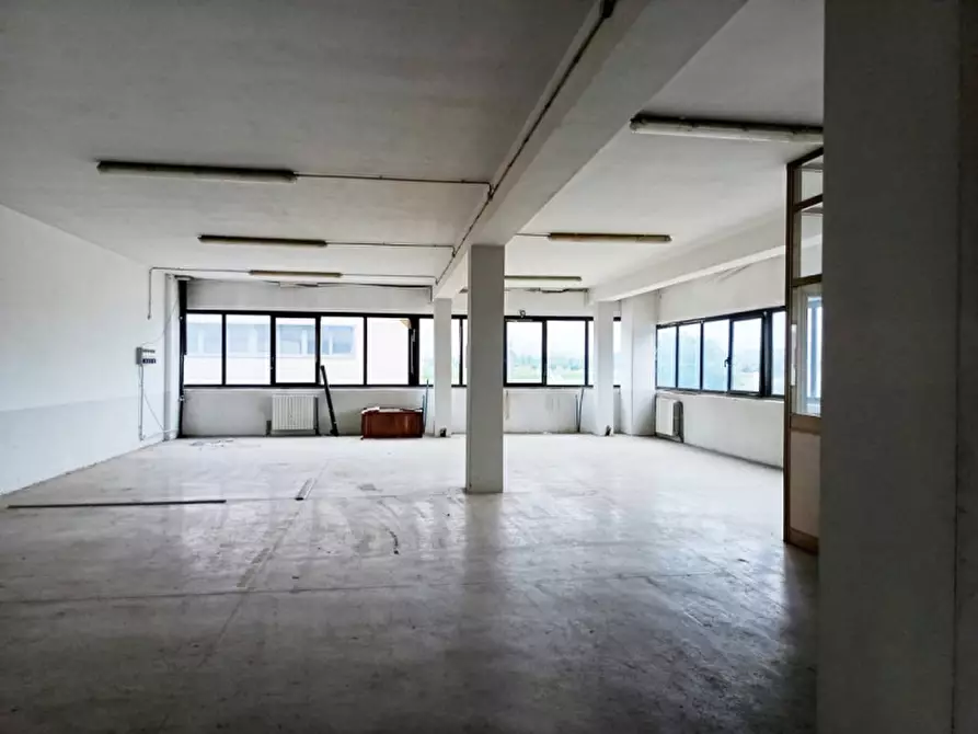 Immagine 3 di Capannone industriale in vendita  in Via Statale a Calcinato