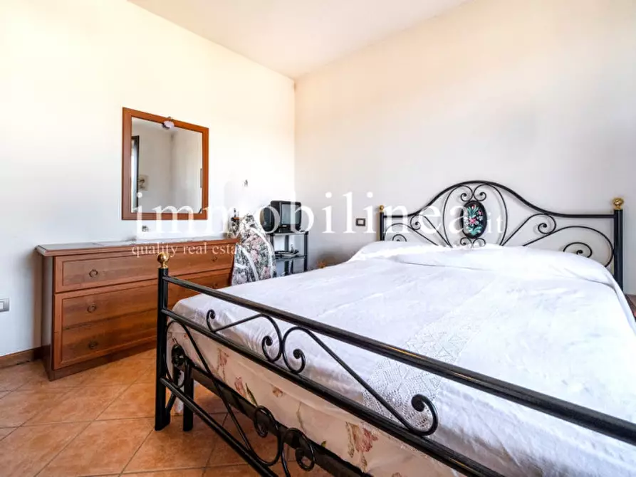 Immagine 36 di Appartamento in vendita  in VIA SAN ZENO Piano 2-3 a Bardolino