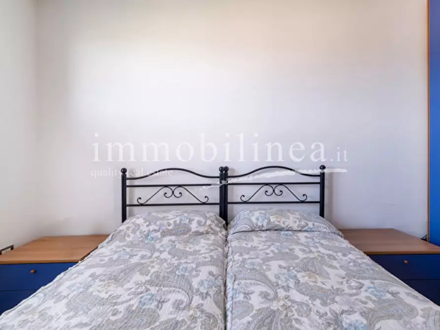 Immagine 41 di Appartamento in vendita  in VIA SAN ZENO Piano 2-3 a Bardolino