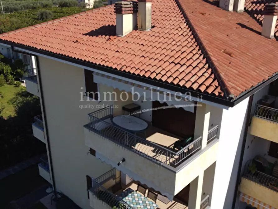 Immagine 50 di Appartamento in vendita  in VIA SAN ZENO Piano 2-3 a Bardolino