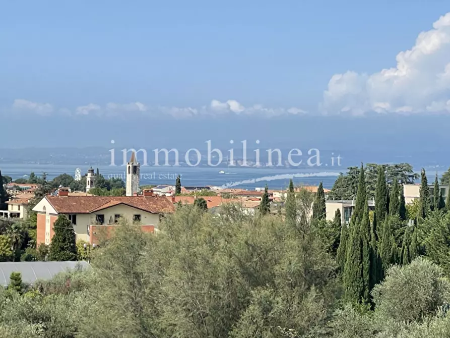 Immagine 63 di Appartamento in vendita  in VIA SAN ZENO Piano 2-3 a Bardolino