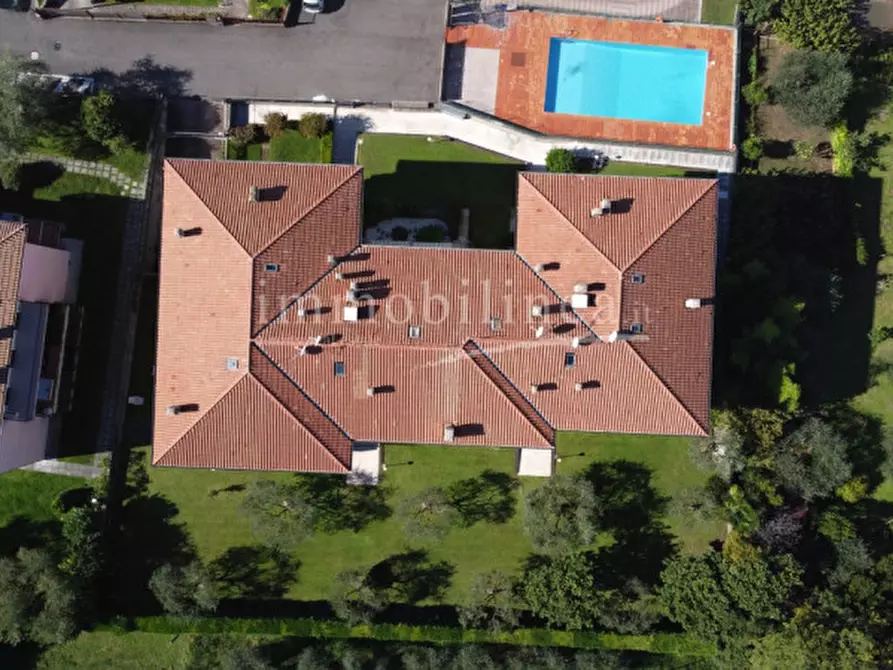 Immagine 66 di Appartamento in vendita  in VIA SAN ZENO Piano 2-3 a Bardolino