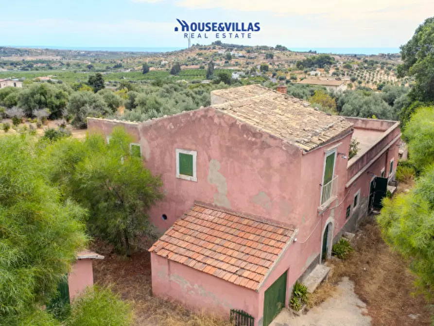 Immagine 2 di Villa in vendita  in contrada gioi a Noto