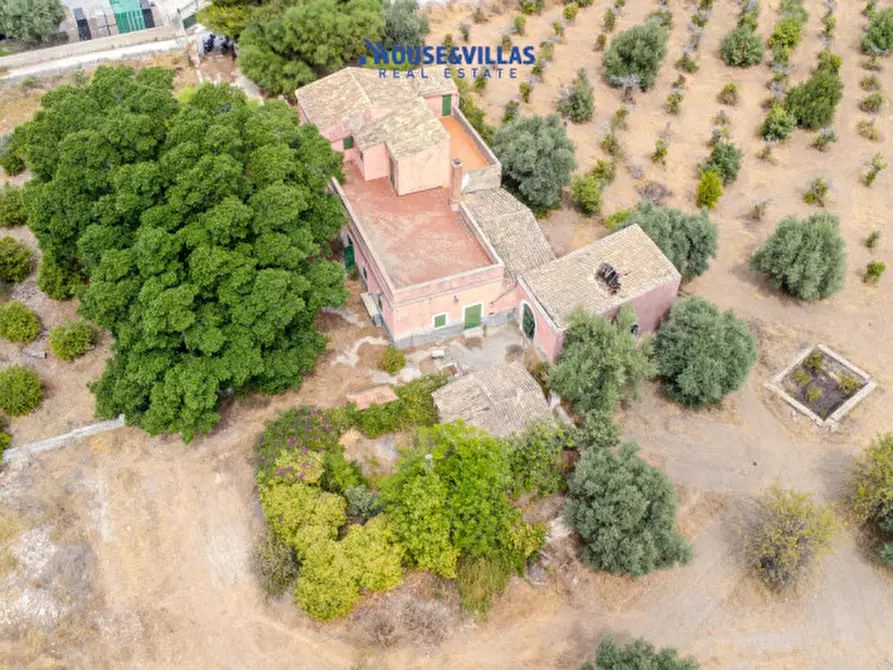 Immagine 9 di Villa in vendita  in contrada gioi a Noto