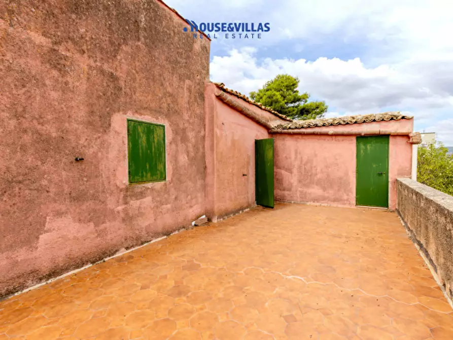 Immagine 36 di Villa in vendita  in contrada gioi a Noto