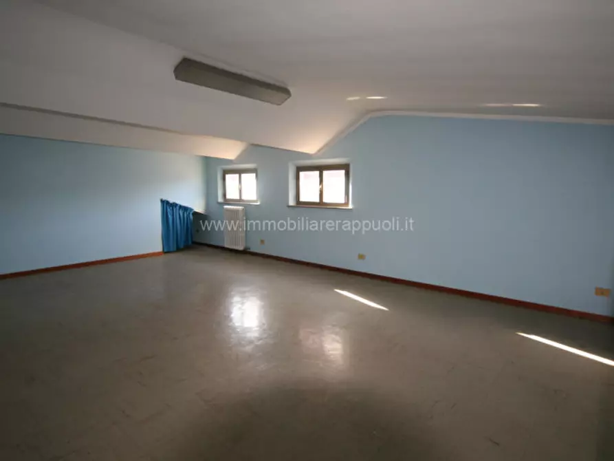 Immagine 10 di Appartamento in vendita  a Sinalunga