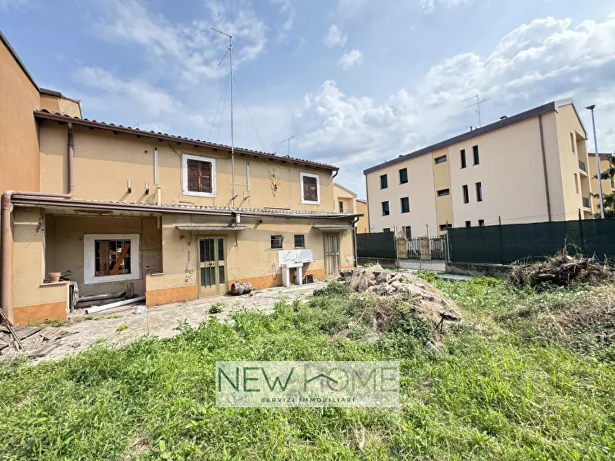 Immagine 2 di Rustico / casale in vendita  in via medoro 84 a Verona