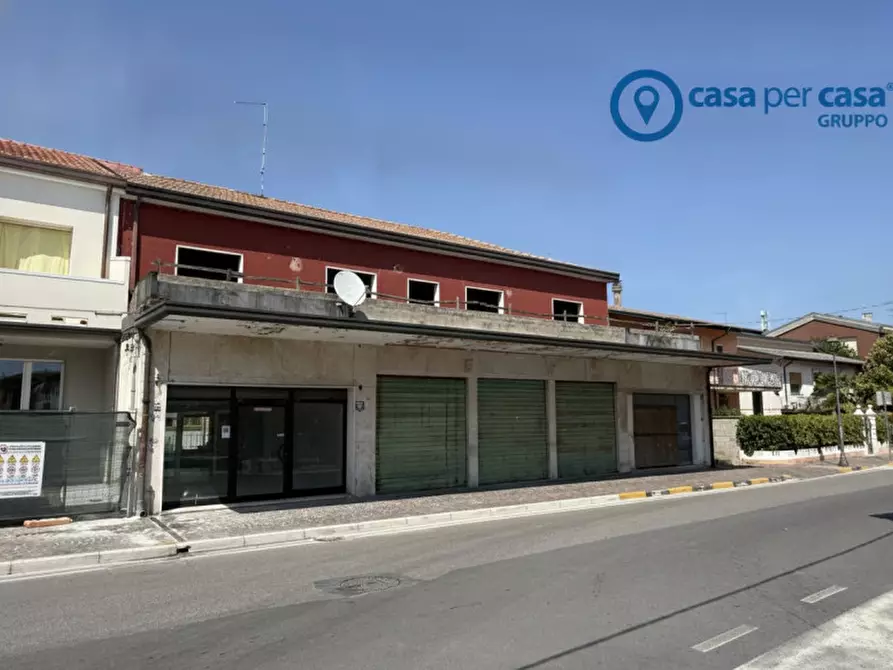 Immagine 7 di Appartamento in vendita  in Via Zara a Porto Viro