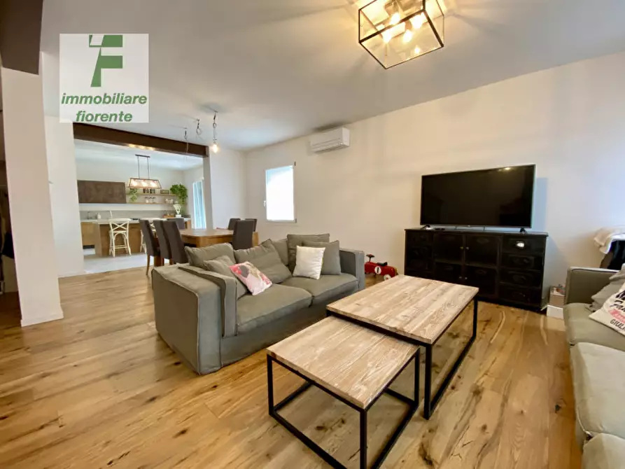 Immagine 3 di Casa indipendente in vendita  in VIA QUERINI a Padova