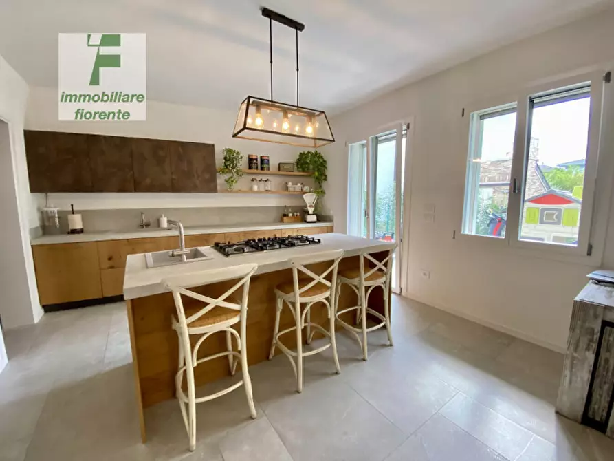 Immagine 7 di Casa indipendente in vendita  in VIA QUERINI a Padova