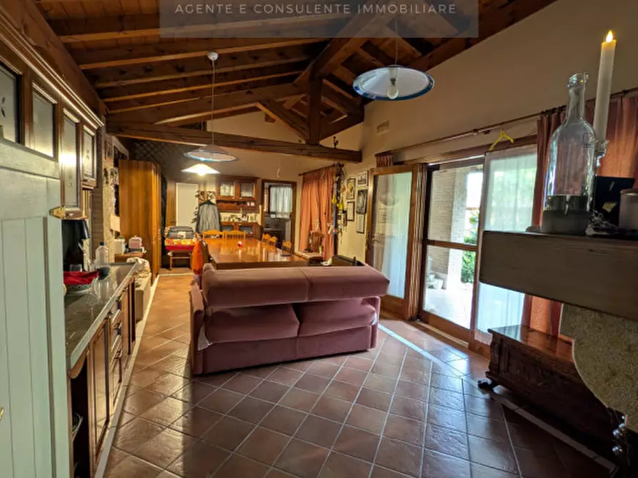 Immagine 5 di Villa in vendita  in Via dei Cappellari a Gaiarine