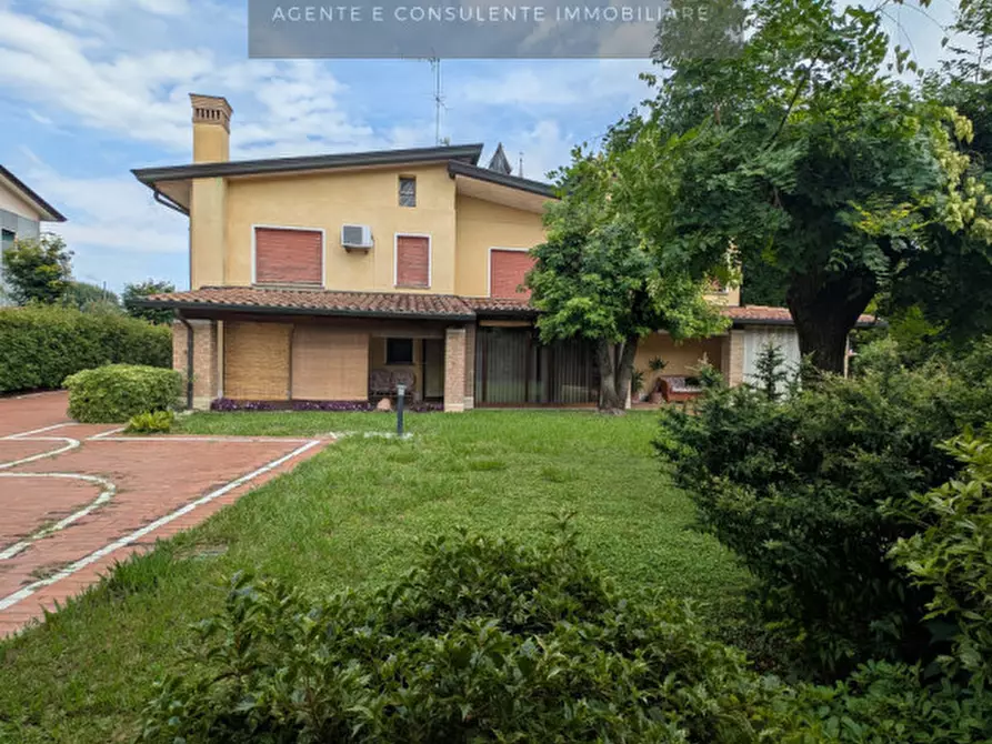 Immagine 16 di Villa in vendita  in Via dei Cappellari a Gaiarine