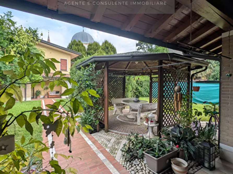 Immagine 19 di Villa in vendita  in Via dei Cappellari a Gaiarine
