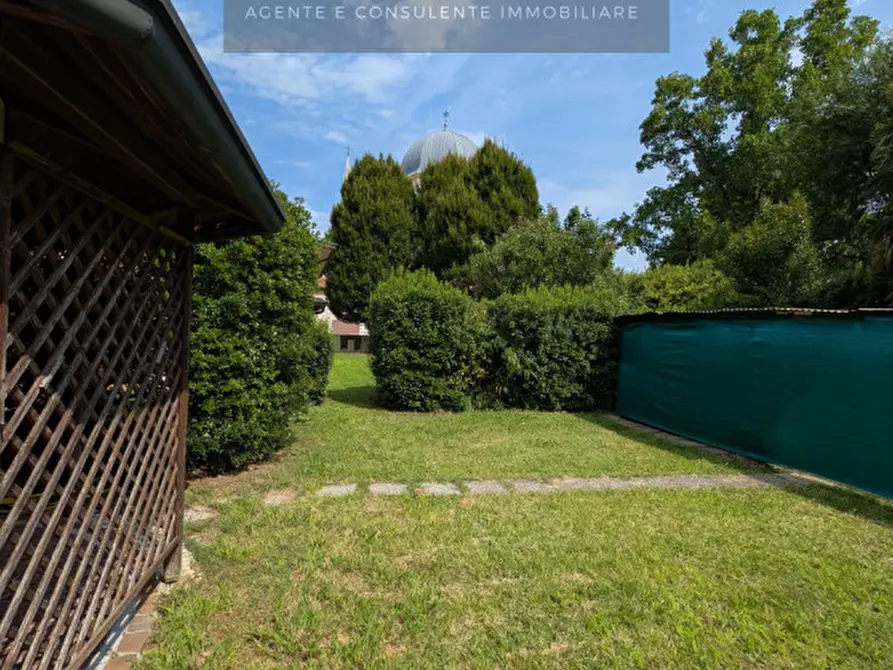 Immagine 27 di Villa in vendita  in Via dei Cappellari a Gaiarine