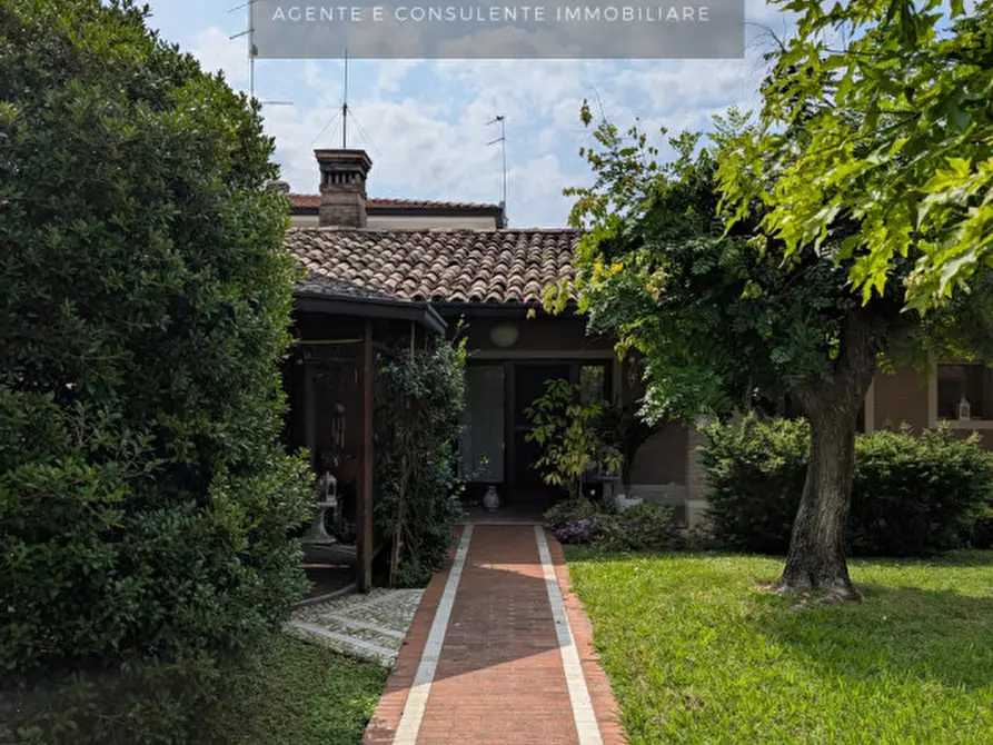 Immagine 28 di Villa in vendita  in Via dei Cappellari a Gaiarine