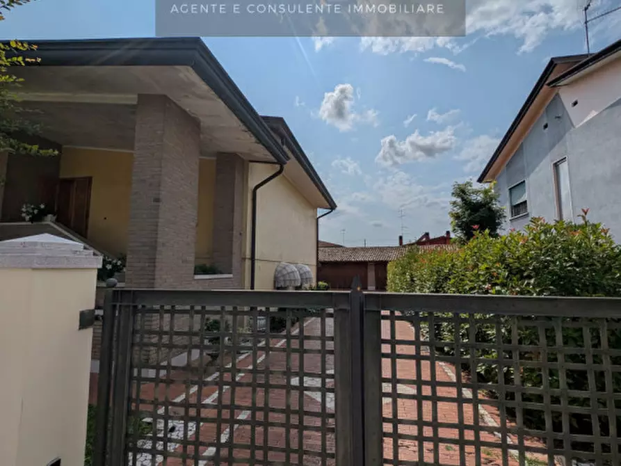 Immagine 55 di Villa in vendita  in Via dei Cappellari a Gaiarine