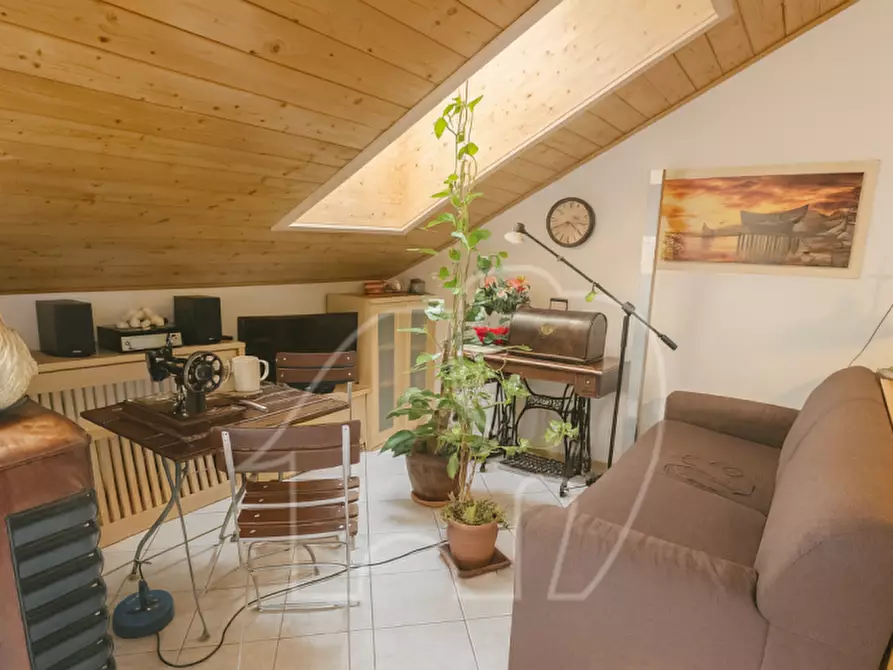 Immagine 2 di Appartamento in vendita  in via degasperi a Mezzolombardo