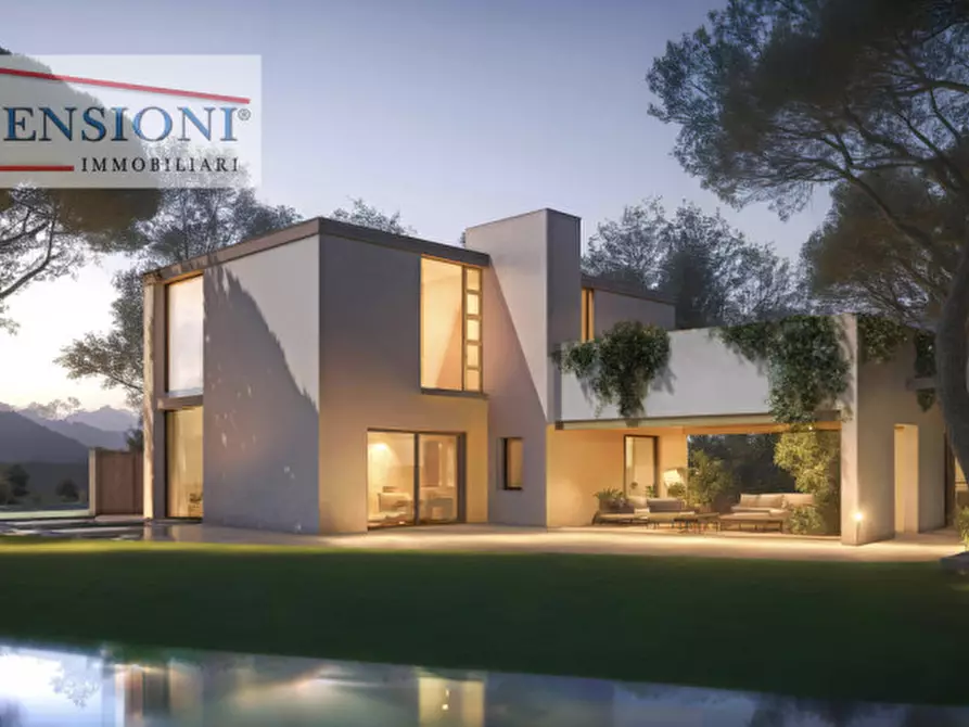 Immagine 1 di Villa in vendita  in Via Montegrotto a Abano Terme