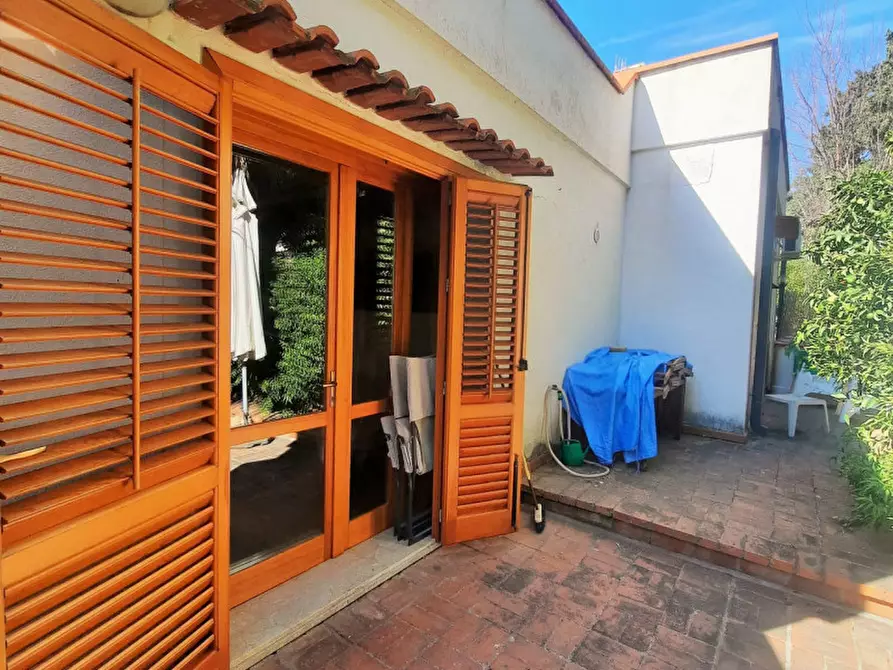 Immagine 2 di Villa in affitto  in Via Pazienza a Palermo