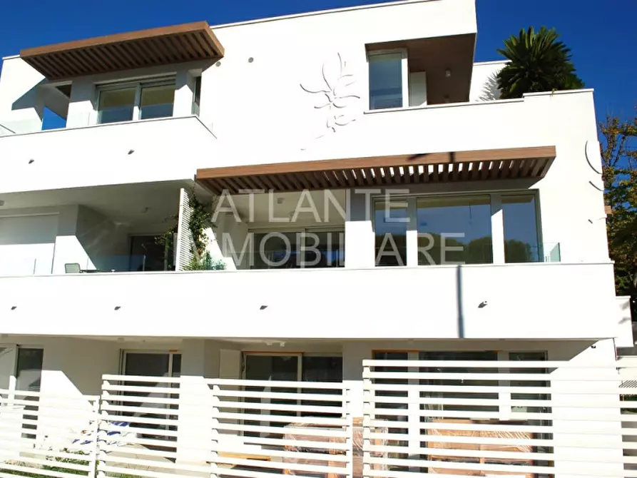 Immagine 12 di Attico in vendita  a Riccione