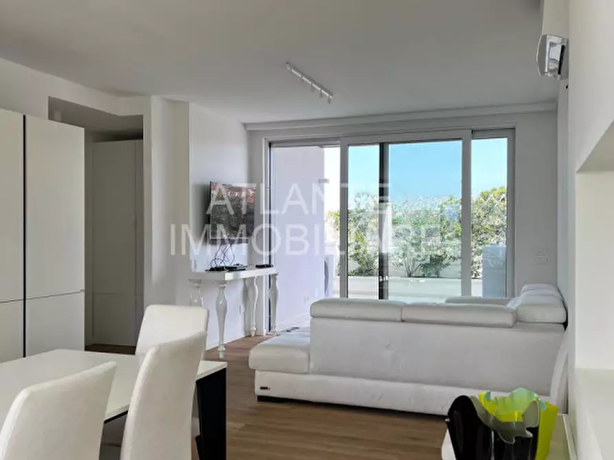 Immagine 21 di Attico in vendita  a Riccione