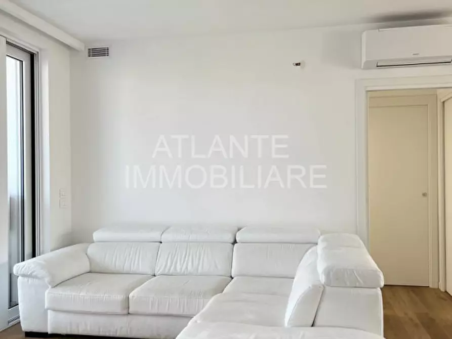 Immagine 23 di Attico in vendita  a Riccione