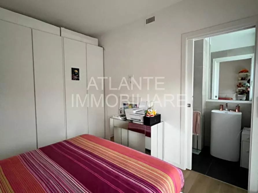 Immagine 32 di Attico in vendita  a Riccione