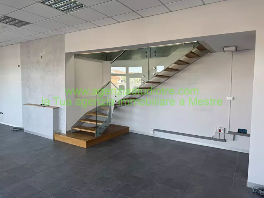 Immagine 3 di Negozio in affitto  in Via olmo a Martellago