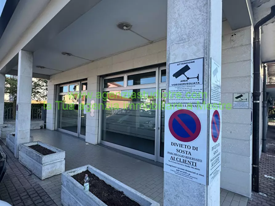 Immagine 15 di Negozio in affitto  in Via olmo a Martellago