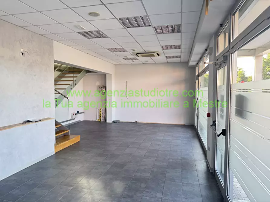 Immagine 16 di Negozio in affitto  in Via olmo a Martellago